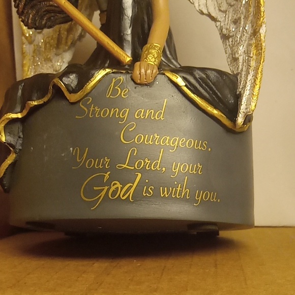 Triumph Angel's by Keith Mallet - Picture 2 of 5